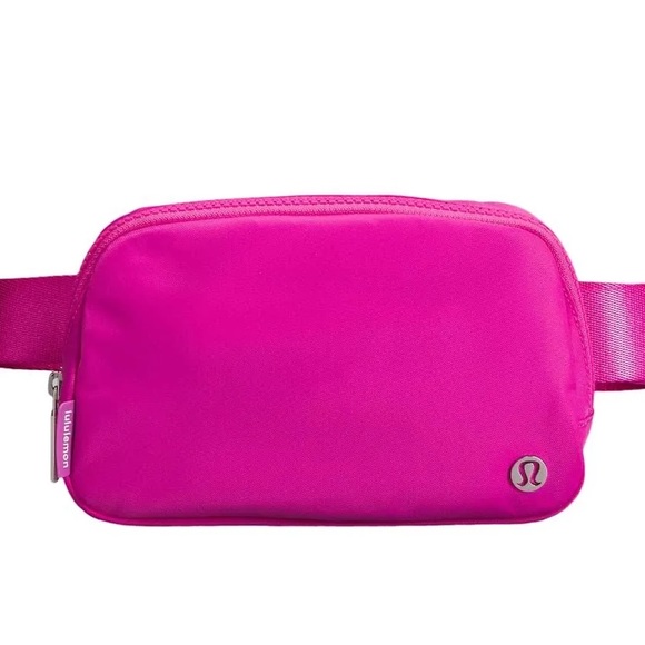 lululemon athletica Handbags - 🍋 Lululemon Everywhere Belt Bag Sonic Pink 1L Limited Rare Color NWOT
